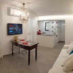  Apartment La Bouganville